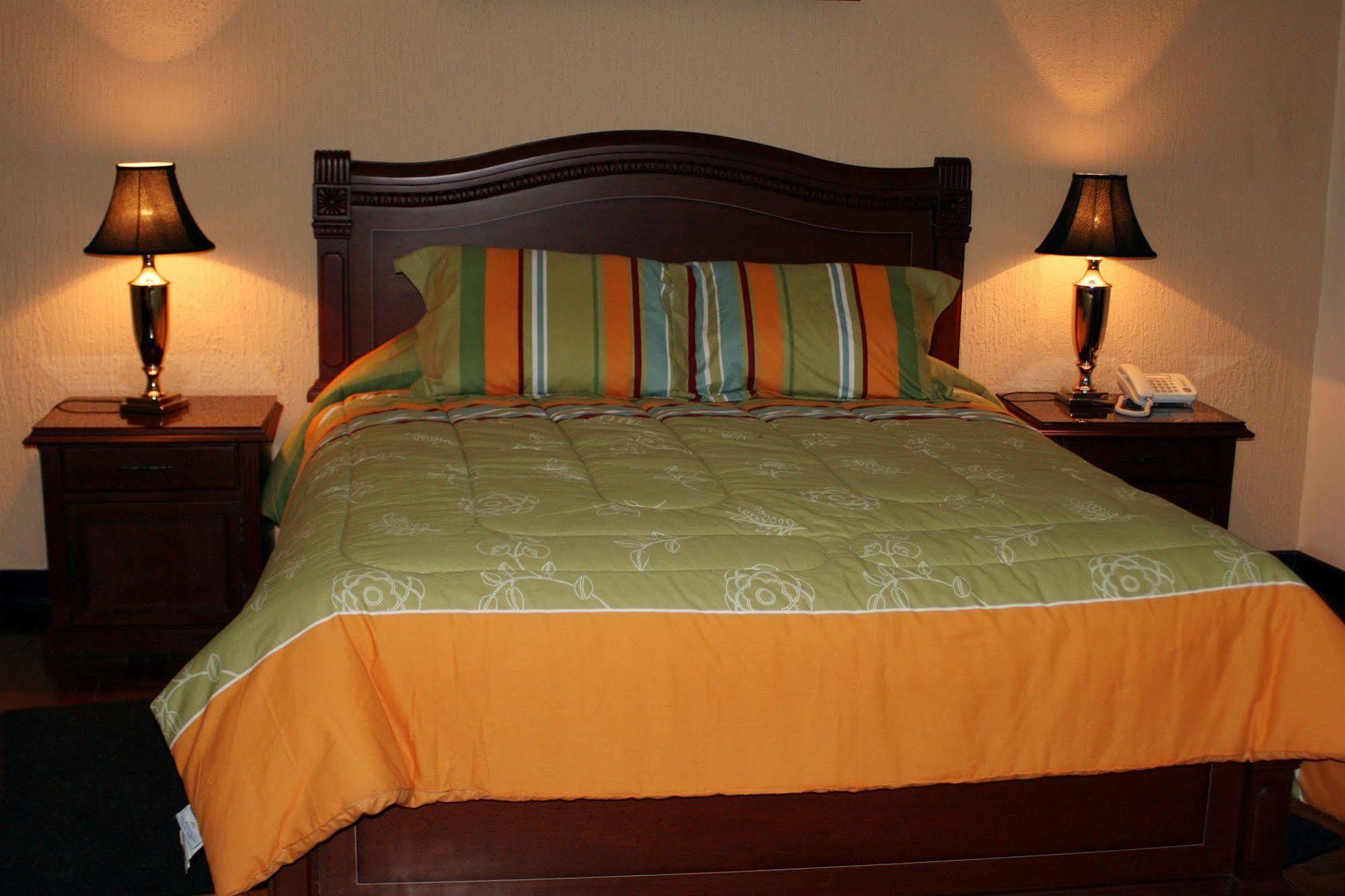 Hostal Patrimonio - Potosi Ngoại thất bức ảnh
